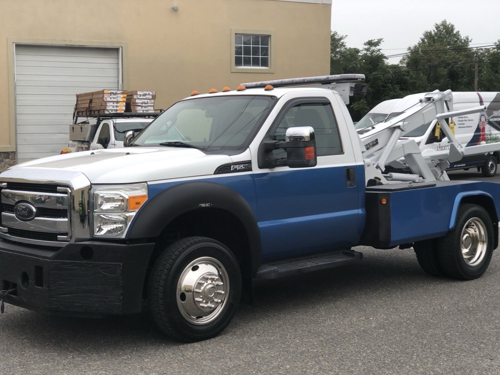 Ford F-550