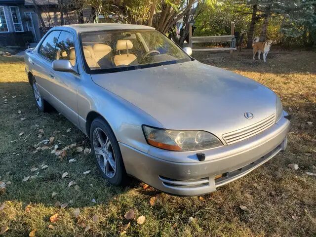 Lexus ES
