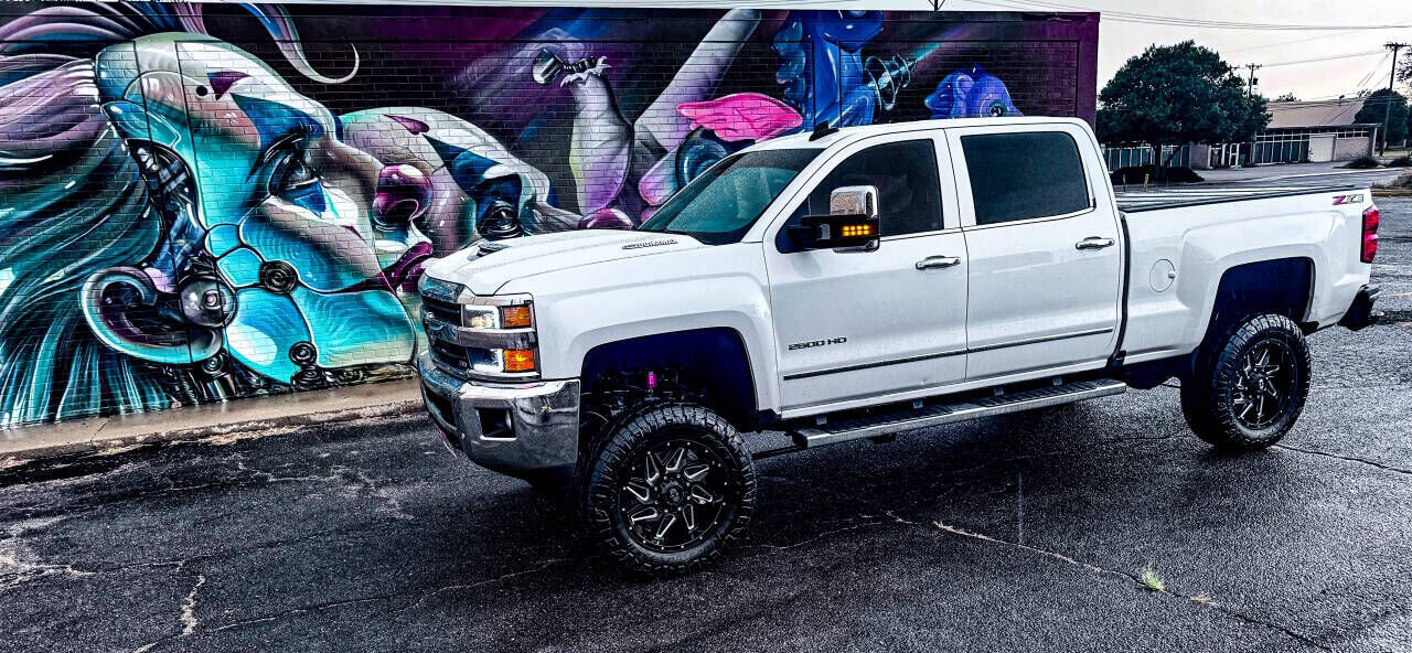 2018 CHEVROLET Silverado