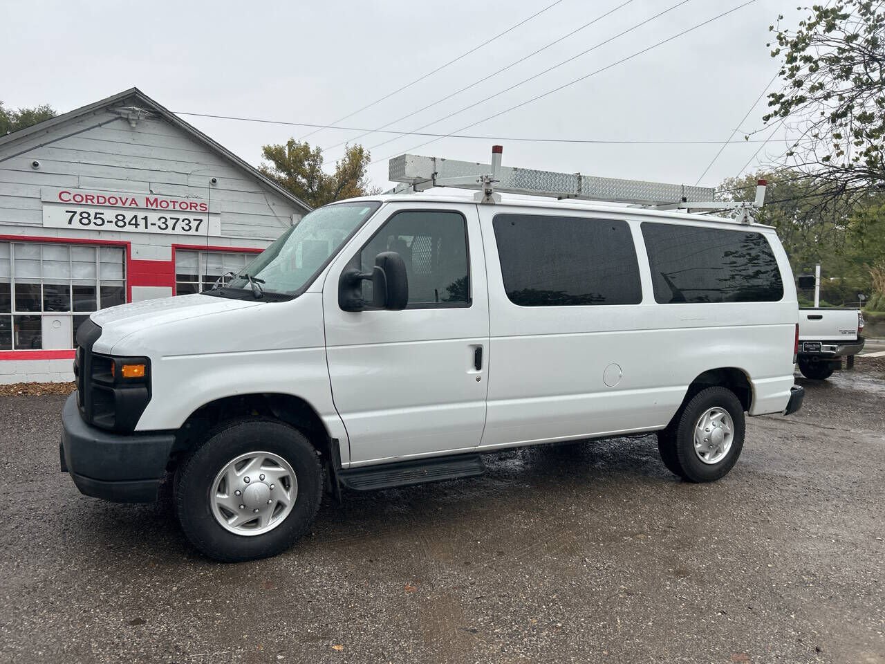Ford E-250