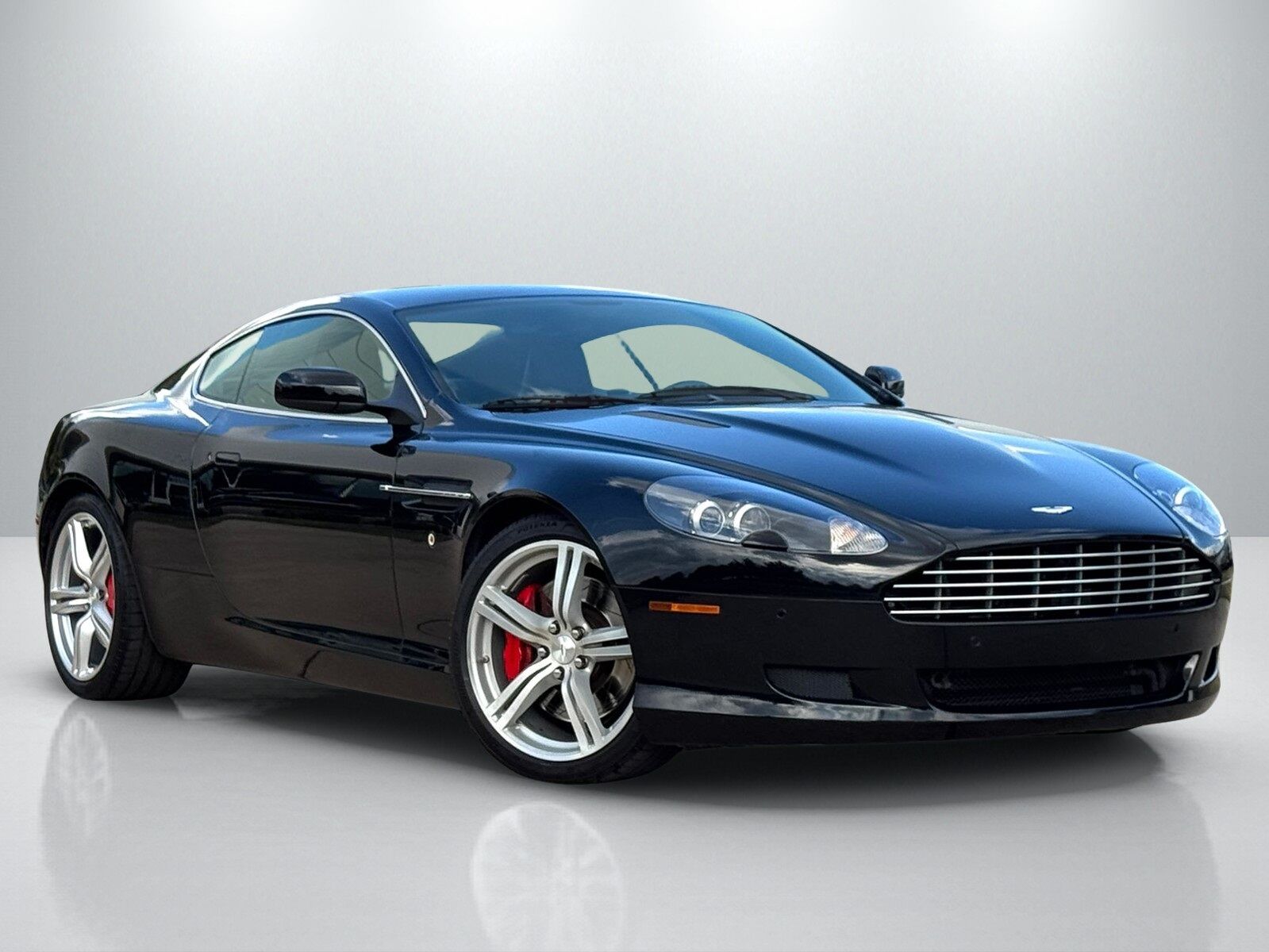 Aston Martin DB9