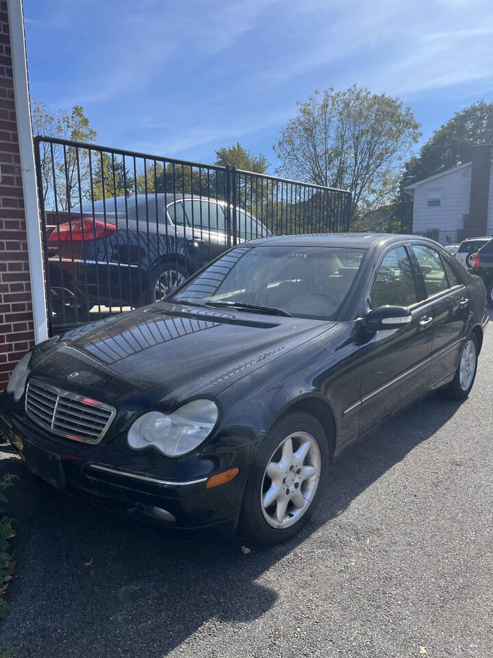 2004 MERCEDES-BENZ C-Class