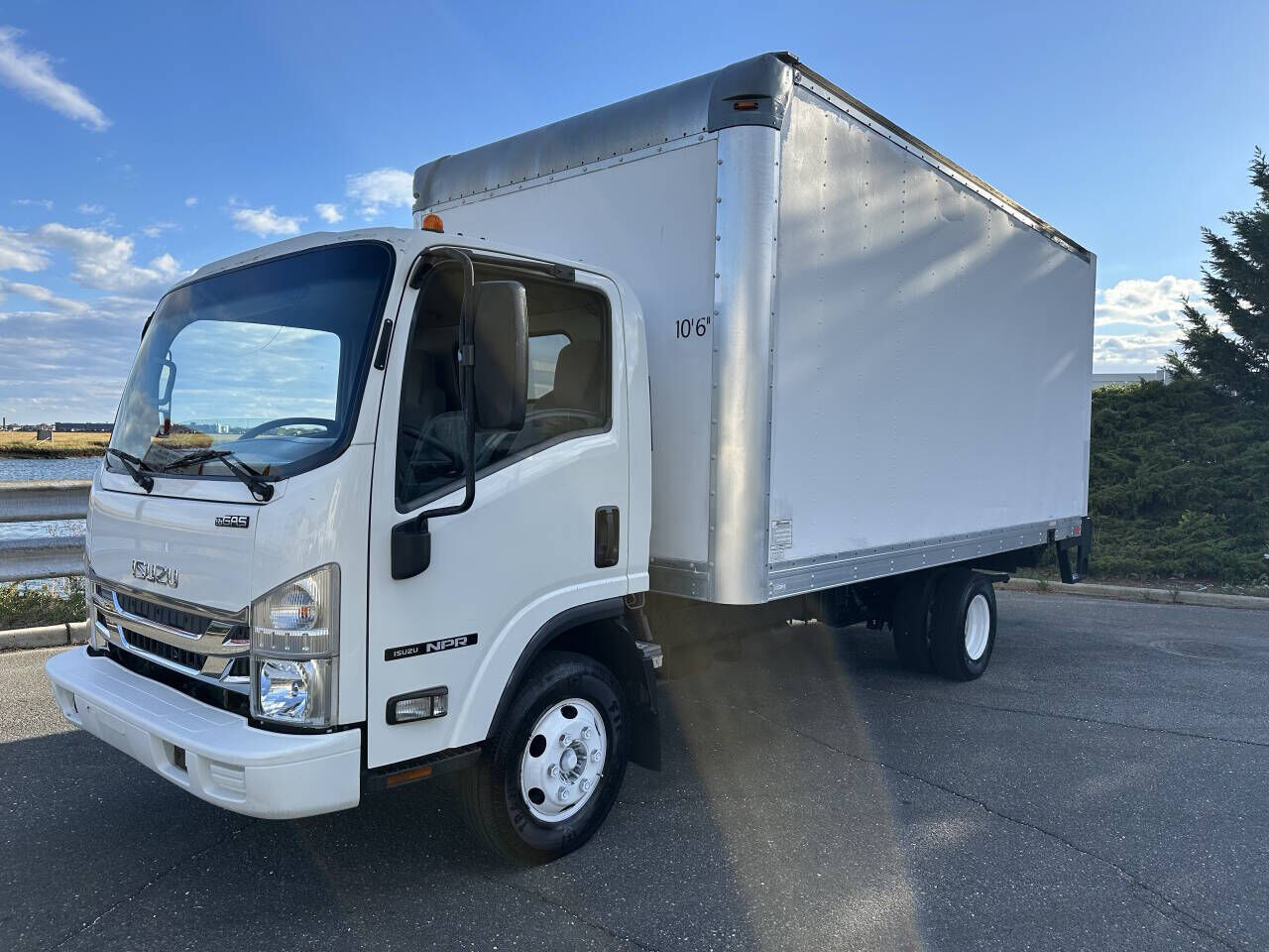 Isuzu NPR/NPR-HD