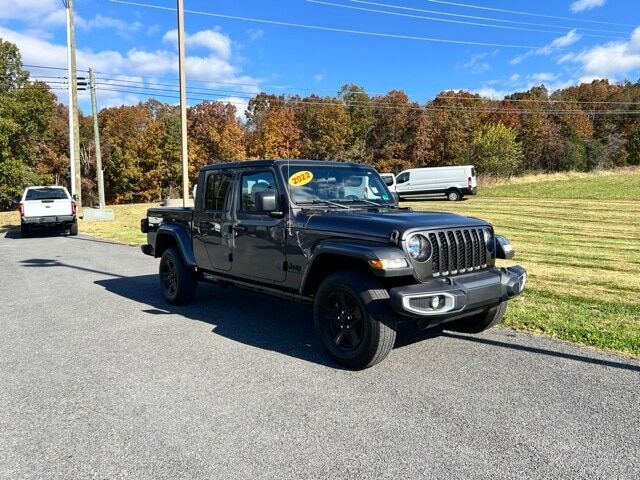 2022 JEEP Gladiator