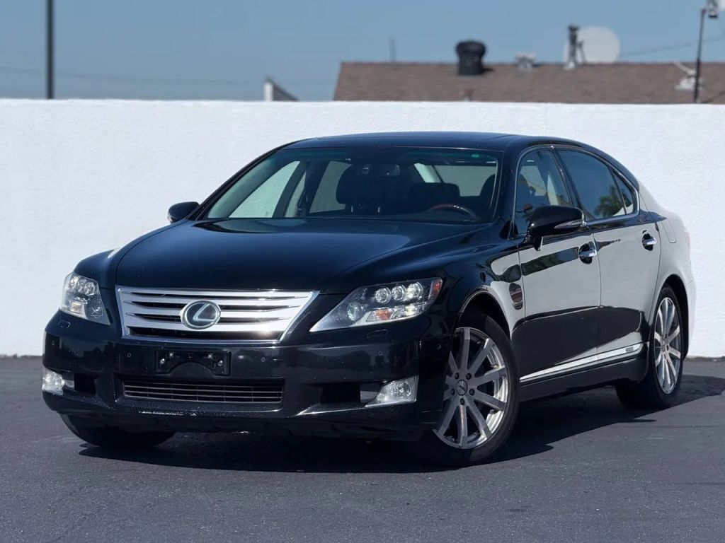 Lexus LS