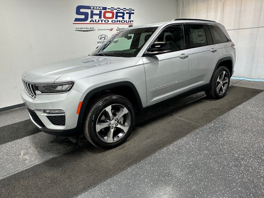 2025 JEEP Grand Cherokee