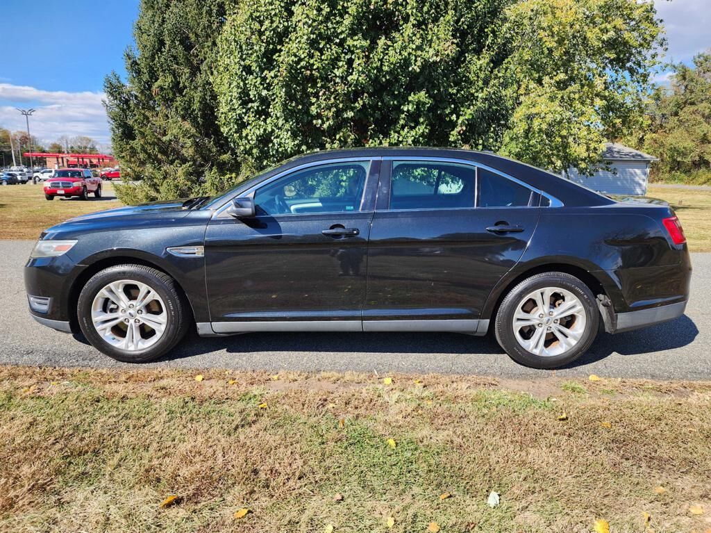 Ford Taurus