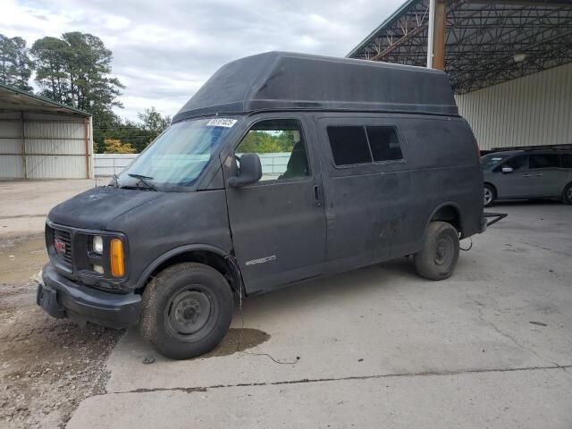 GMC Savana