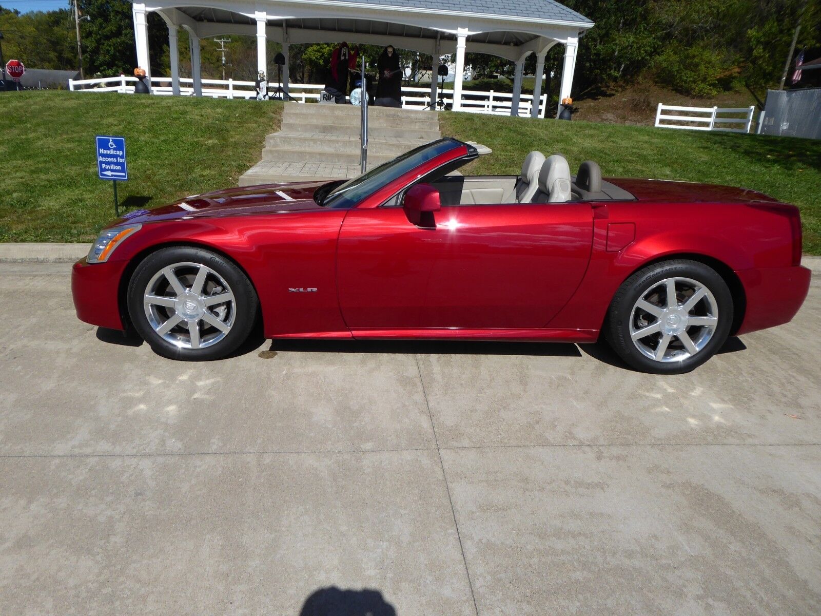 Cadillac XLR