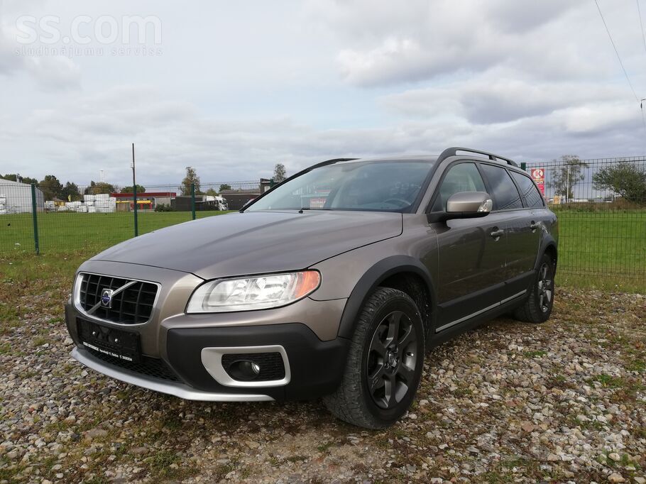 Volvo XC70