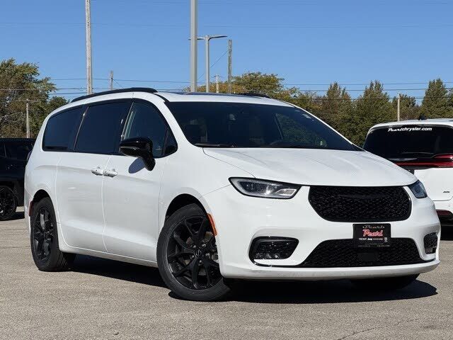 2025 CHRYSLER Pacifica