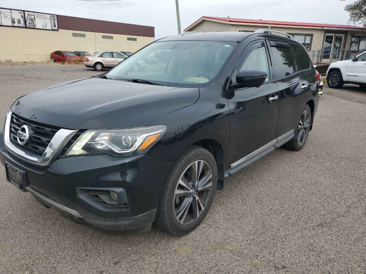 2017 NISSAN Pathfinder