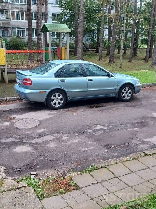 Volvo S40