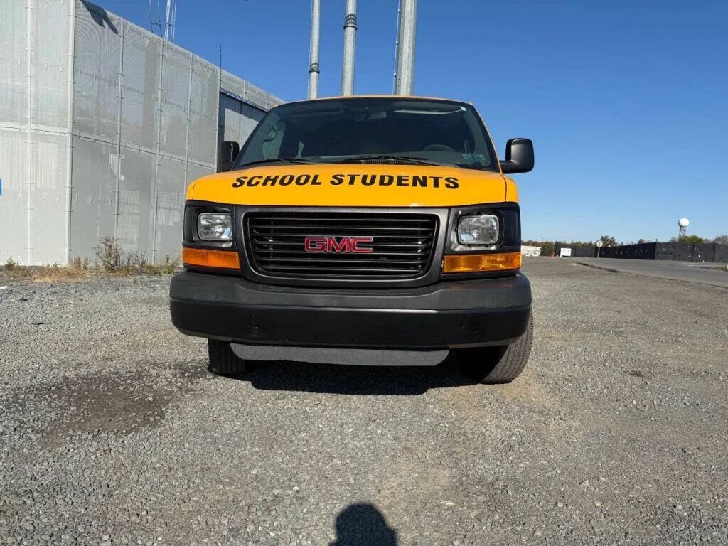 GMC Savana