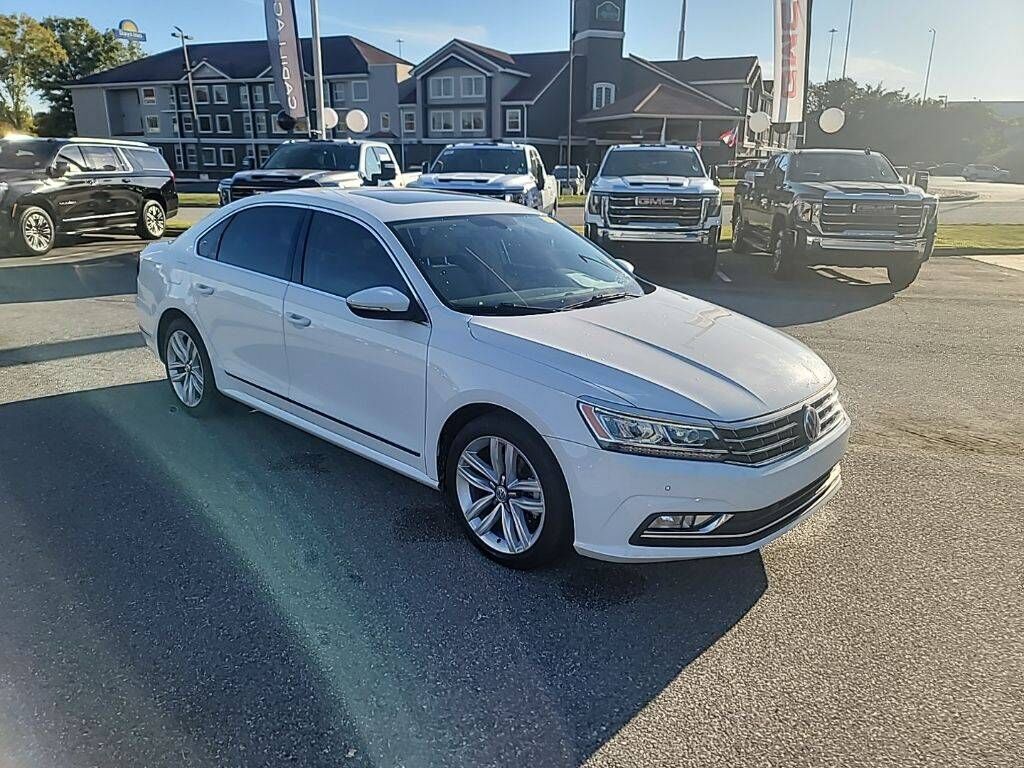 2017 VOLKSWAGEN Passat