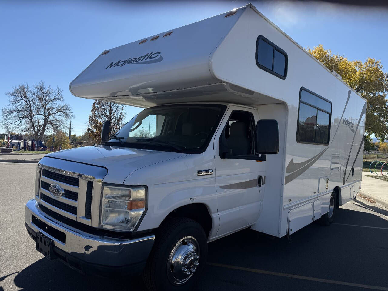 2012 FORD E-350