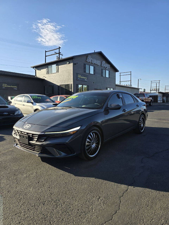 2024 HYUNDAI Elantra