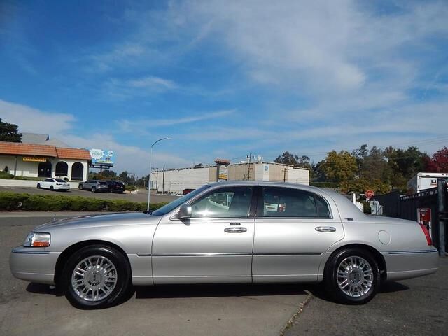 Lincoln Town Car