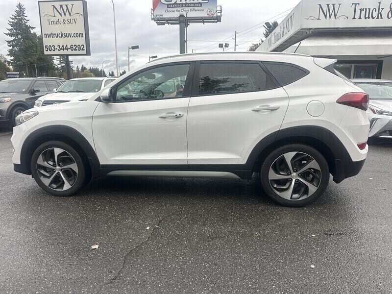 2017 HYUNDAI Tucson