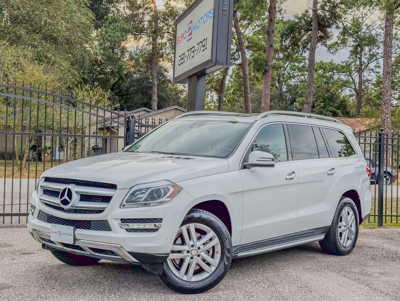 Mercedes-Benz GL-Class