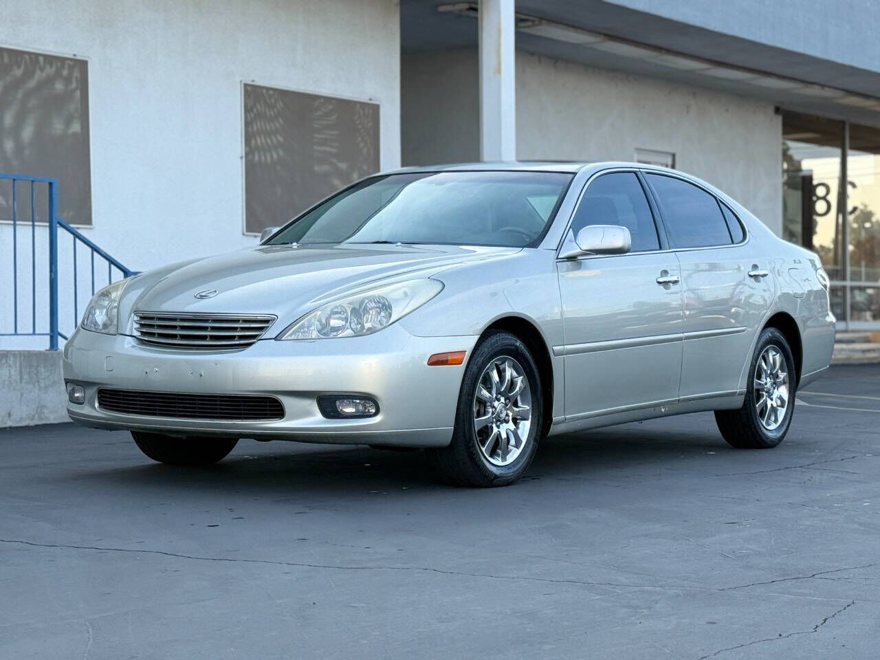2004 LEXUS ES