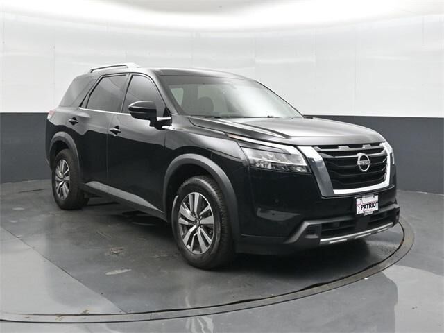 2023 NISSAN Pathfinder