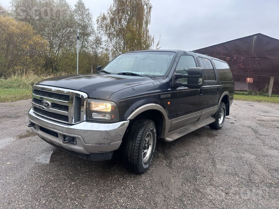 Ford Excursion