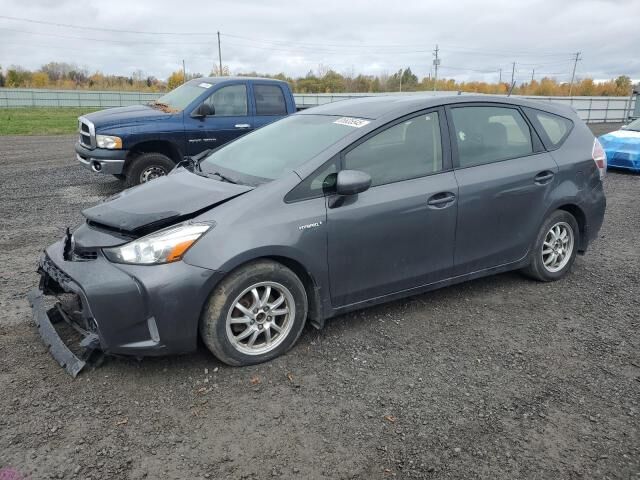 Toyota Prius V