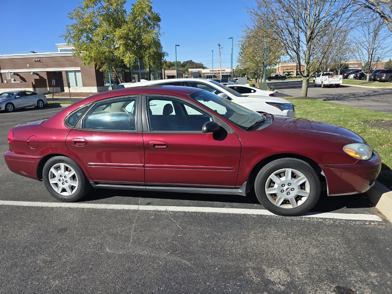 Ford Taurus