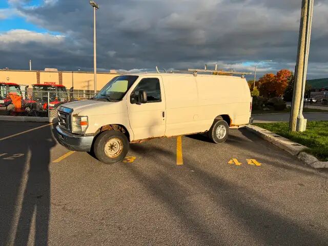 Ford E-250