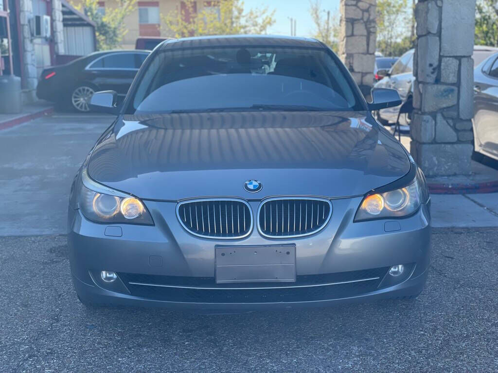 BMW 528i
