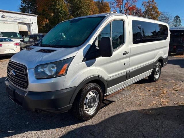 2015 FORD Transit