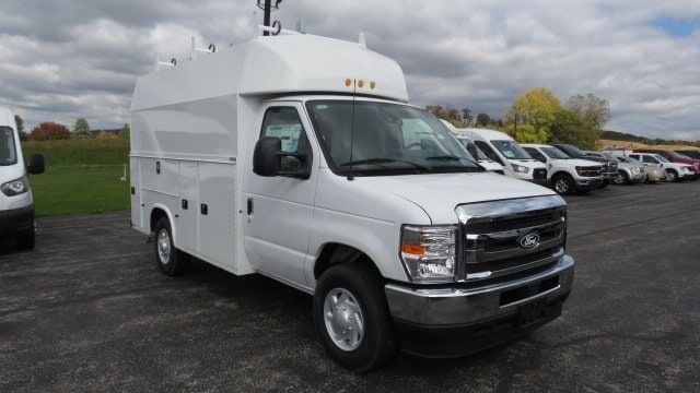 2026 FORD E-350