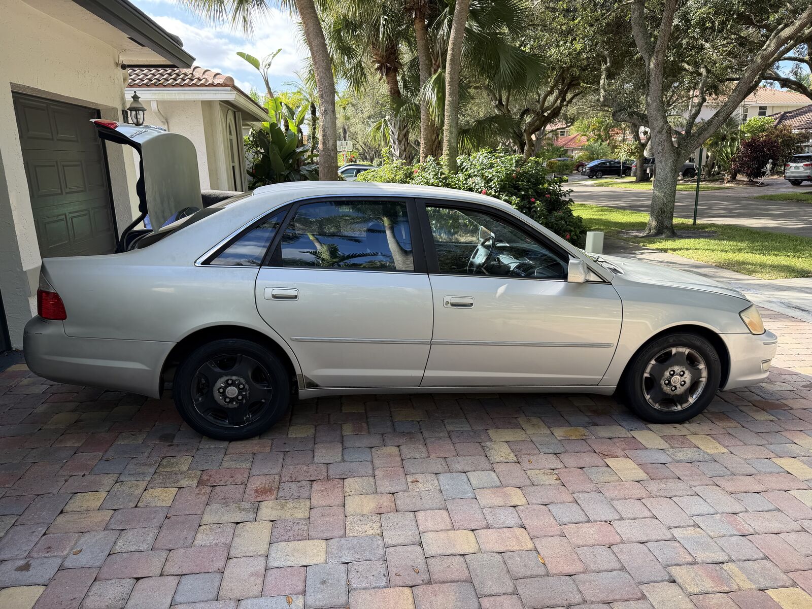 Toyota Avalon