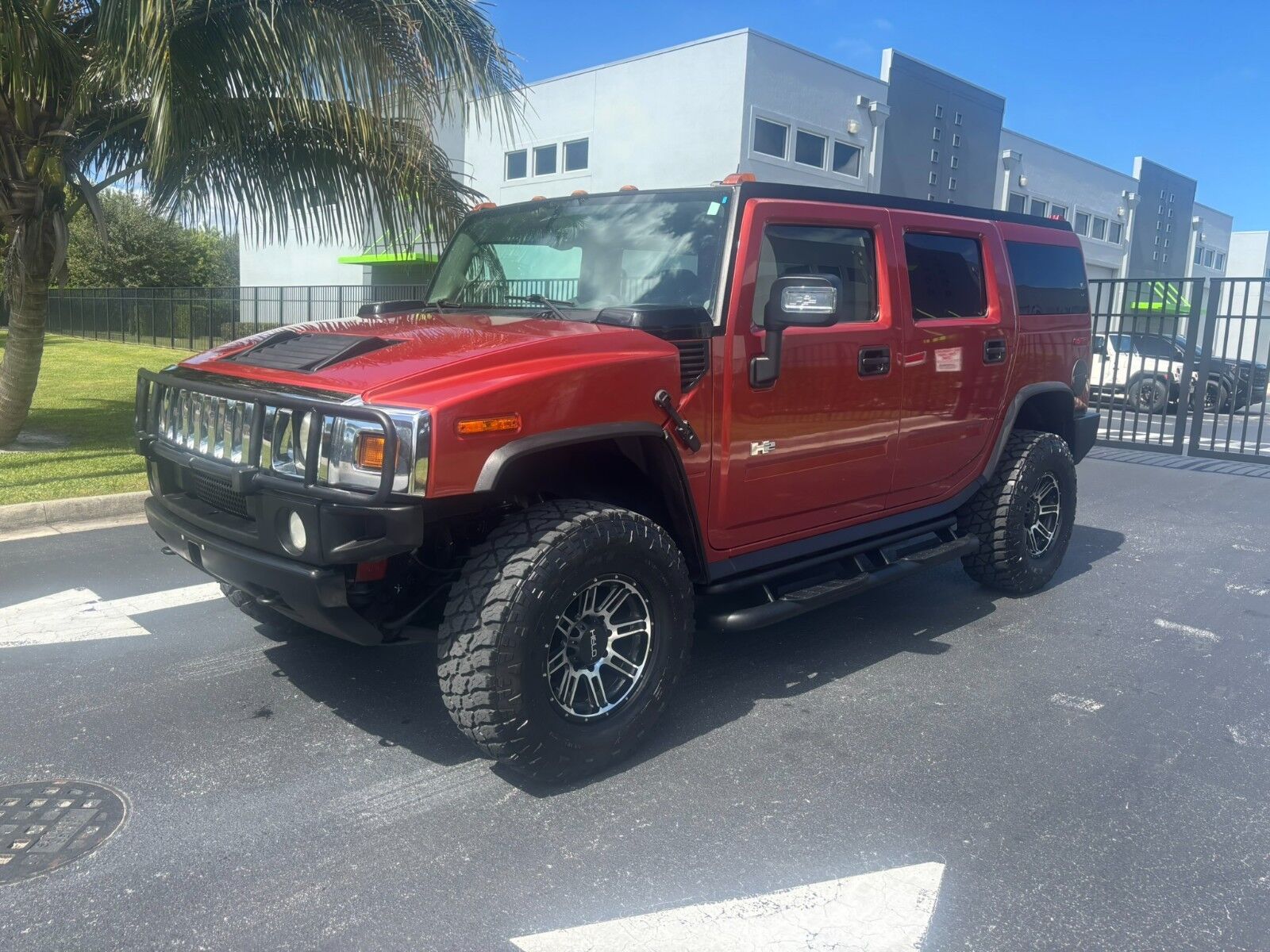 HUMMER H2