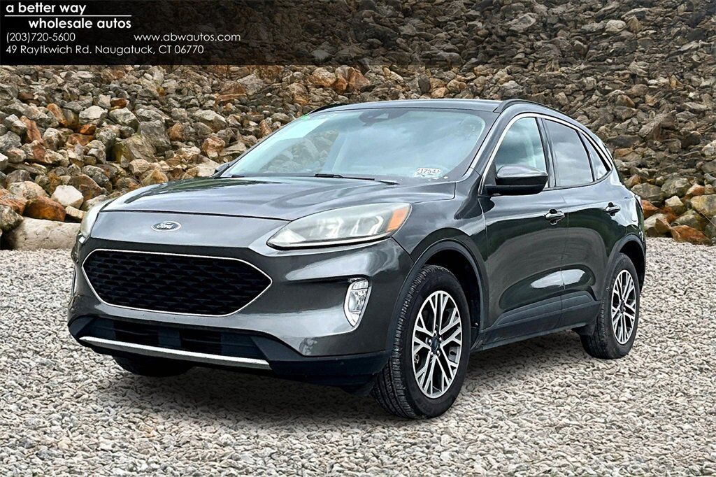 2020 FORD Escape