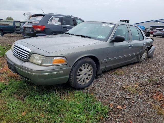 Ford Crown Victoria