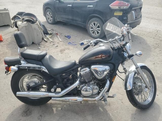 Honda VT600CD (SHADOW VLX DELUXE)