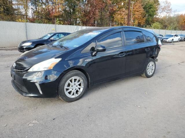 Toyota Prius V
