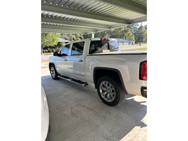 GMC Sierra