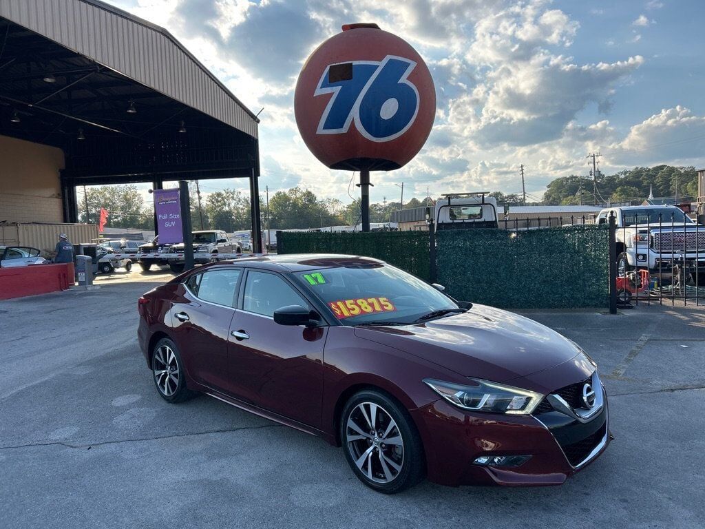 2017 NISSAN Maxima