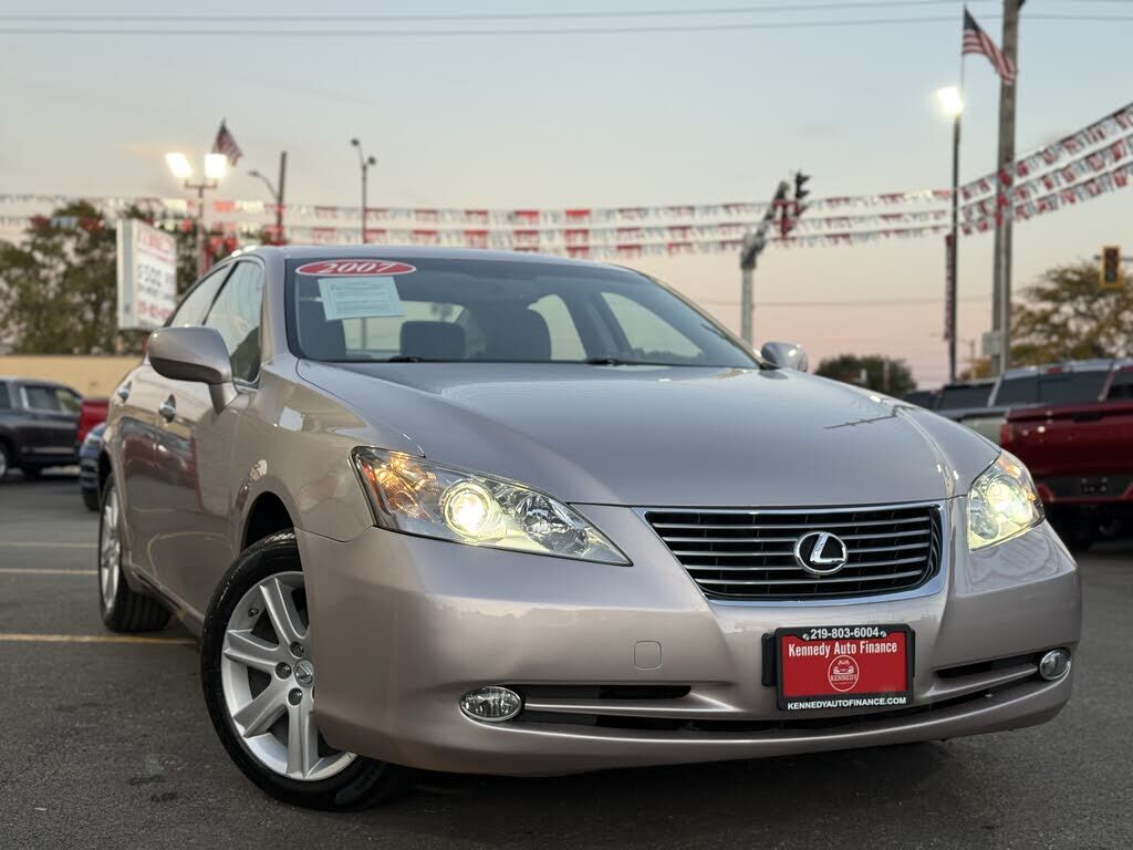 Lexus ES