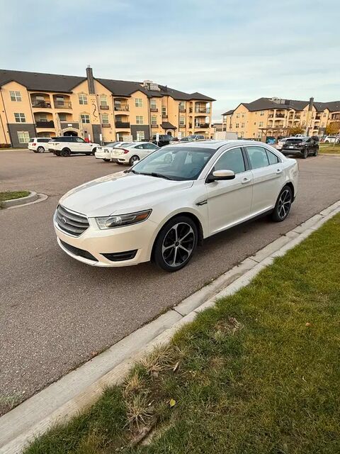 Ford Taurus