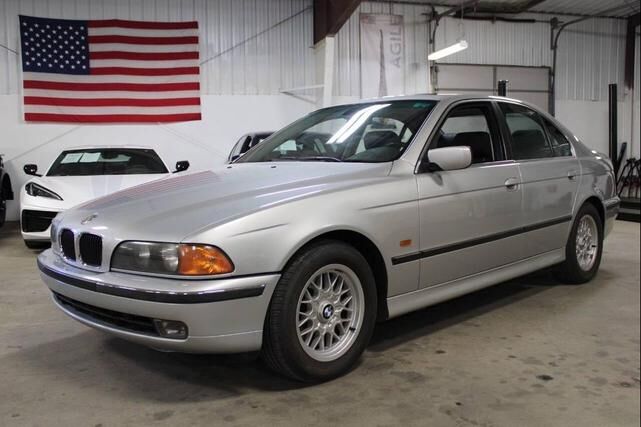 BMW 528i