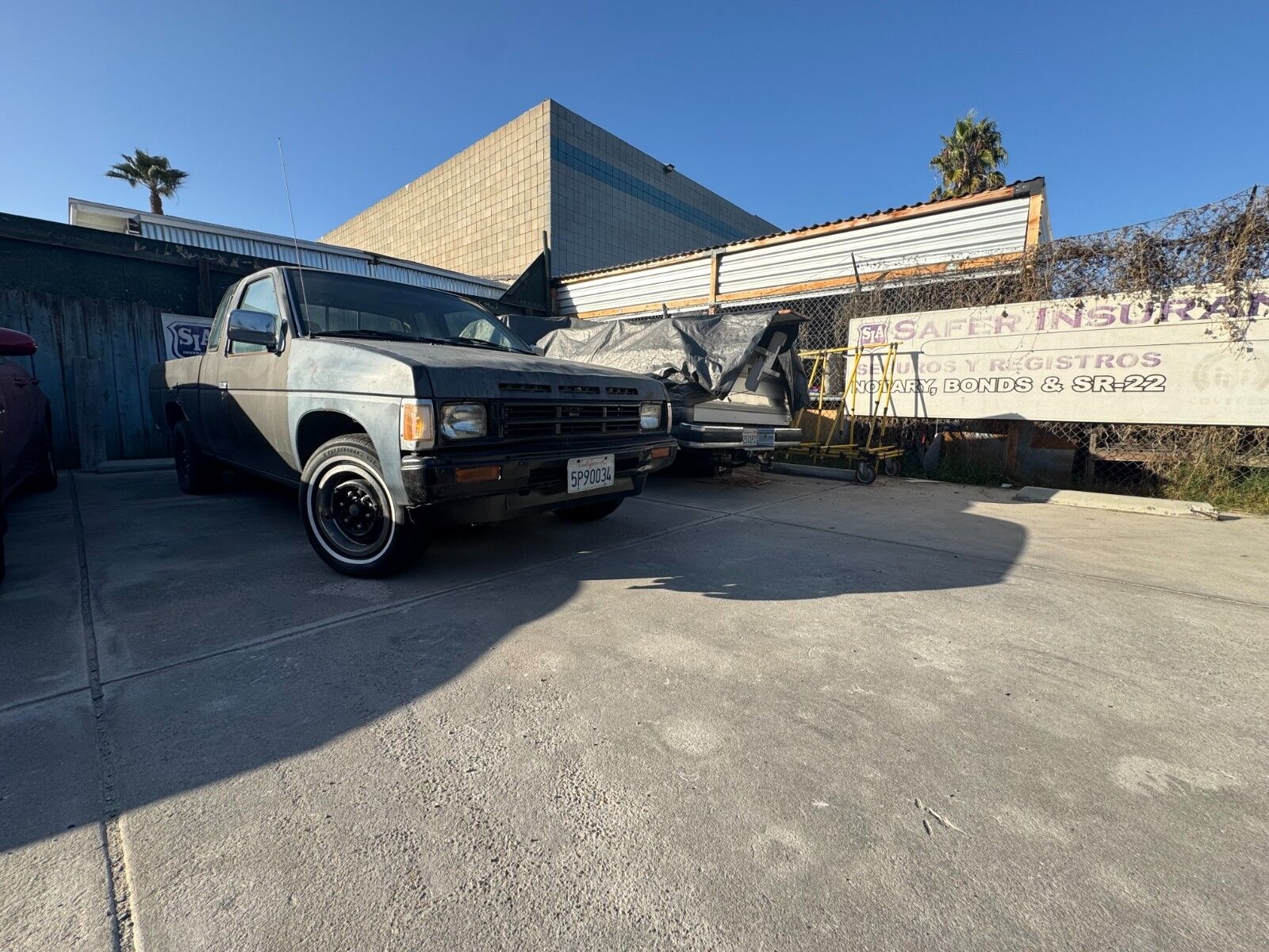 Nissan Pickup