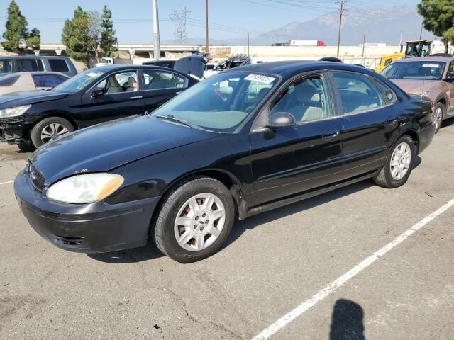 Ford Taurus