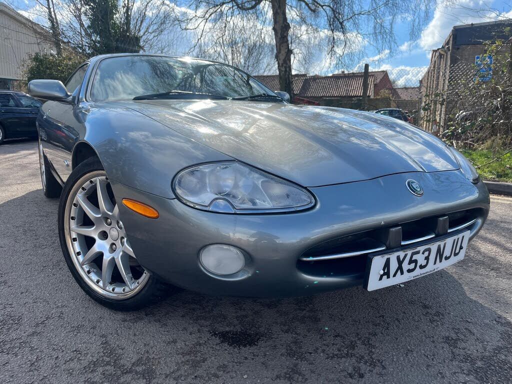 Jaguar XK8