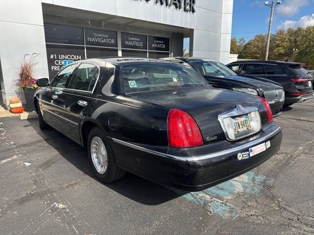 Lincoln Town Car