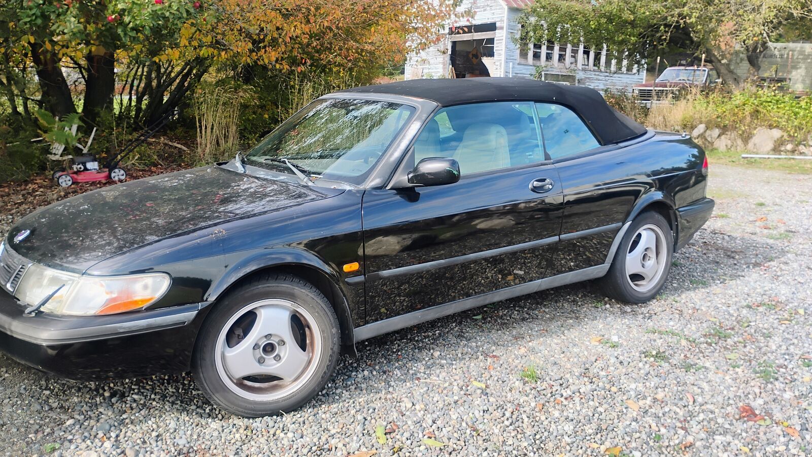 Saab 900