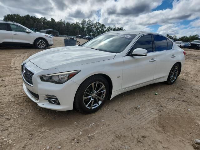 Infiniti Q50